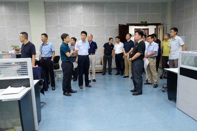 E:\原E\zmm\山东省后勤协会信息化委员会\山东省学校后勤协会高校后勤信息化管理分会工作文档\201907关于组织赴陕西省学习考察高校后勤信息化建设工作的通知\考察图片\考察陕西师范大学校园信息化工程技术研究院.JPG